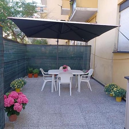 La Casa Di Lila - Appartamento Con Ingresso Indipendente E Spazio Esterno 拉帕洛 外观 照片